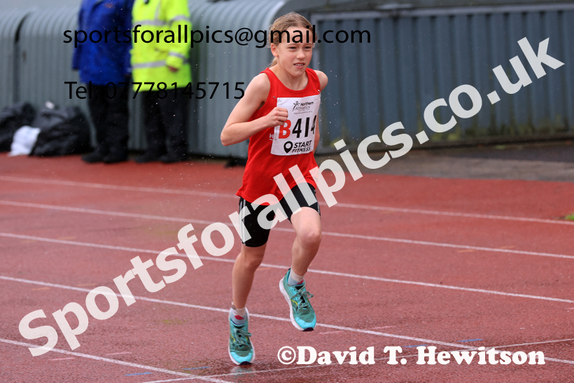 Girls Under-13s 2025 Northern Athletics Autumn Road Relays, Leigh, Lancashire. Photo: David T. Hewitson/Sports for All Pics